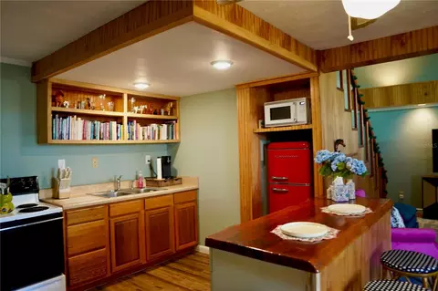 Kitchen - 12895 NW Gainesville Rd, Reddick, FL 32686 photo 7 of 8