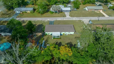 View/Area - 2004 NE 52nd St, Ocala, FL 34479 photo 6 of 9