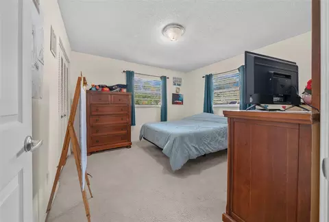 Bedroom - 2004 NE 52nd St, Ocala, FL 34479 photo 2 of 4