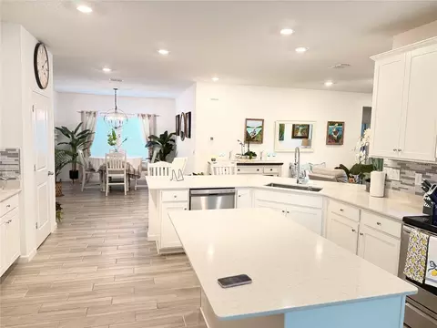 Kitchen - 7656 SW 74th Loop, Ocala, FL 34481 photo 5 of 10