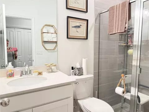 Bath - 7656 SW 74th Loop, Ocala, FL 34481 photo 2 of 17