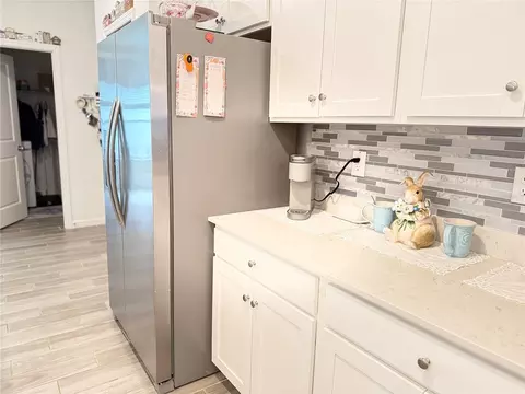 Kitchen - 7656 SW 74th Loop, Ocala, FL 34481 photo 3 of 10