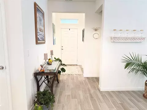 Entry Way - 7656 SW 74th Loop, Ocala, FL 34481 photo 4 of 9