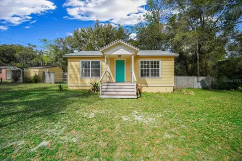 945 NE 20th St, Ocala, FL 34470