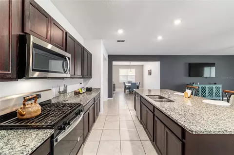 Kitchen - 6433 SW 73rd Ave, Ocala, FL 34474 photo 5 of 7