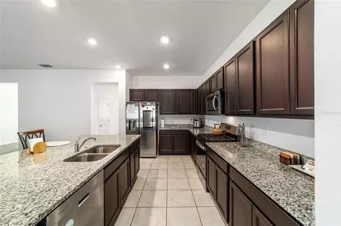 Kitchen - 6433 SW 73rd Ave, Ocala, FL 34474 photo 3 of 7
