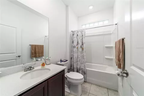 Bath - 6433 SW 73rd Ave, Ocala, FL 34474 photo 3 of 3