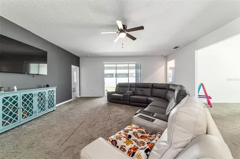Living - 6433 SW 73rd Ave, Ocala, FL 34474 photo 2 of 5