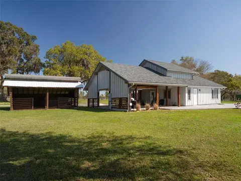 15157 NW 112th Place Rd, Morriston, FL 32668