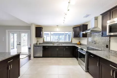 Kitchen - 5002 SE 7 Pl, Ocala, FL 34471 photo 3 of 3