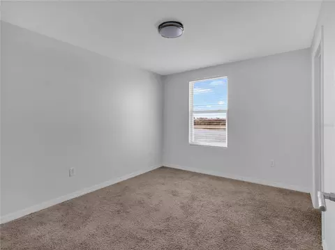 Bedroom - 602 Olive Conch St, Ruskin, FL 33570 photo 3 of 6