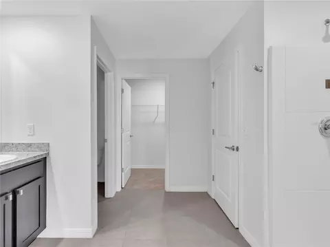 Entry Way - 602 Olive Conch St, Ruskin, FL 33570 photo 2 of 2