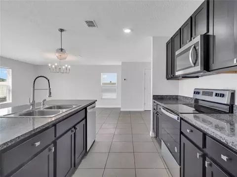 Kitchen - 602 Olive Conch St, Ruskin, FL 33570 photo 3 of 4