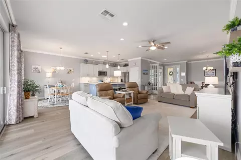 Living - 9299 SW 66th Loop, Ocala, FL 34481 photo 3 of 3