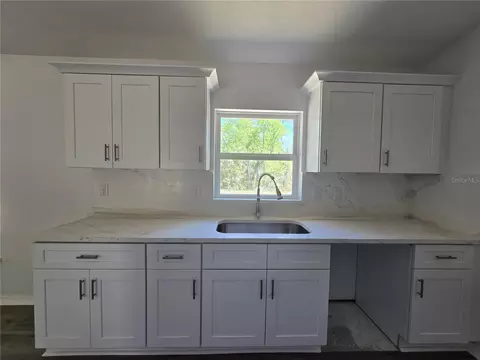 Kitchen - 76 Locust Loop, Ocala, FL 34472 photo 2 of 3