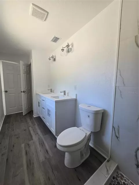Bath - 76 Locust Loop, Ocala, FL 34472 photo 3 of 5