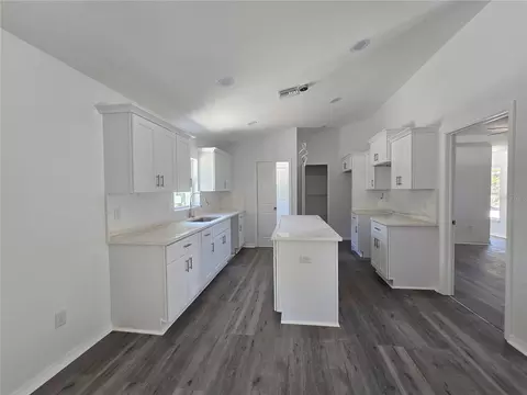 Kitchen - 76 Locust Loop, Ocala, FL 34472 photo 3 of 3