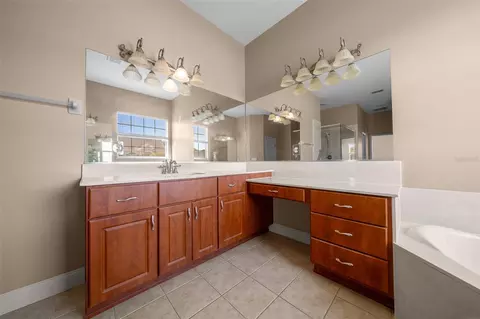 Bath - 5073 SE 39th Loop, Ocala, FL 34480 photo 5 of 11