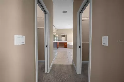 Entry Way - 5073 SE 39th Loop, Ocala, FL 34480 photo 6 of 8