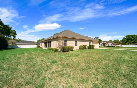Exterior - 5073 SE 39th Loop, Ocala, FL 34480 photo 8 of 17