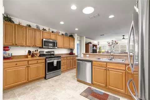 Kitchen - 8061 SW 81st Loop, Ocala, FL 34476 photo 4 of 4