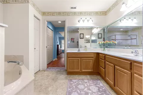 Bath - 8061 SW 81st Loop, Ocala, FL 34476 photo 4 of 6