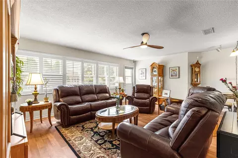 Living - 8061 SW 81st Loop, Ocala, FL 34476 photo 2 of 2