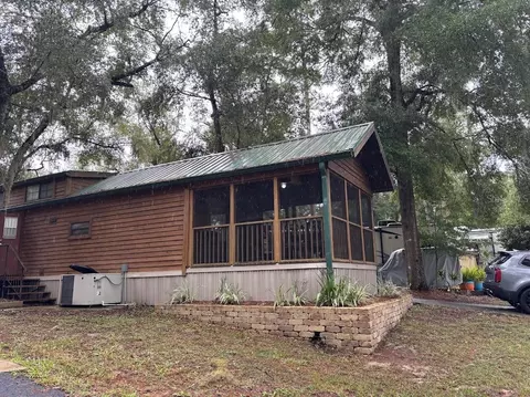 25246 NE 143rd St #181, Salt Springs, FL 32134
