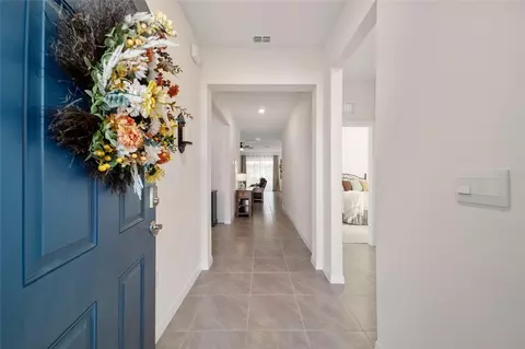 Entry Way - 6053 SW 93rd Loop, Ocala, FL 34476 photo 2 of 9