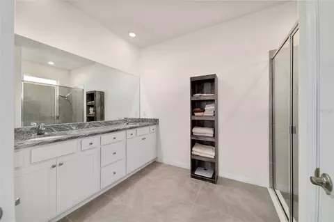 Bath - 6053 SW 93rd Loop, Ocala, FL 34476 photo 1 of 4