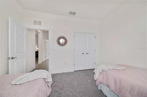 Bedroom - 6053 SW 93rd Loop, Ocala, FL 34476 photo 8 of 10