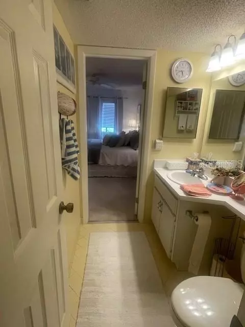 Bath - 666 Midway Dr #A, Ocala, FL 34472 photo 1 of 1