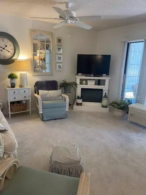 Living - 666 Midway Dr #A, Ocala, FL 34472 photo 1 of 3