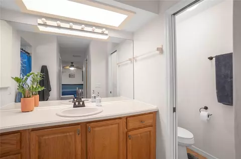 Bath - 826 E Gaines Ln, Hernando, FL 34442 photo 1 of 3