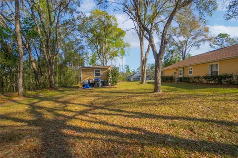 Exterior - 826 E Gaines Ln, Hernando, FL 34442 photo 9 of 18