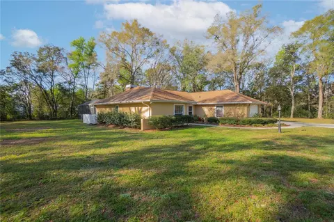 Exterior - 826 E Gaines Ln, Hernando, FL 34442 photo 17 of 18