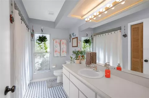 Bath - 826 E Gaines Ln, Hernando, FL 34442 photo 3 of 3