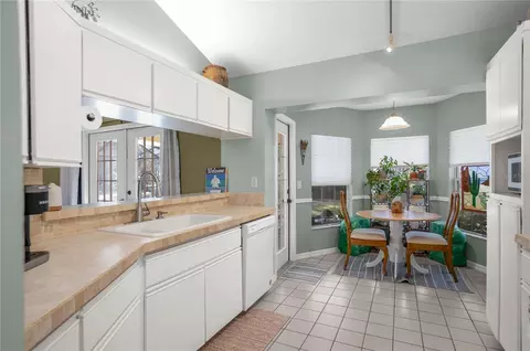 Kitchen - 826 E Gaines Ln, Hernando, FL 34442 photo 2 of 3