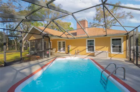 Exterior - 826 E Gaines Ln, Hernando, FL 34442 photo 7 of 18