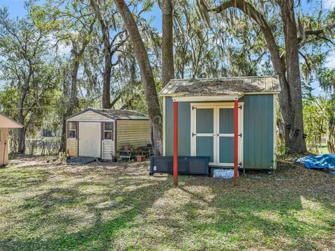 Exterior - 6350 NE 86th Ave, Bronson, FL 32621 photo 21 of 24