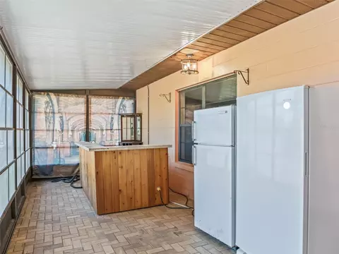 Exterior - 6350 NE 86th Ave, Bronson, FL 32621 photo 8 of 24