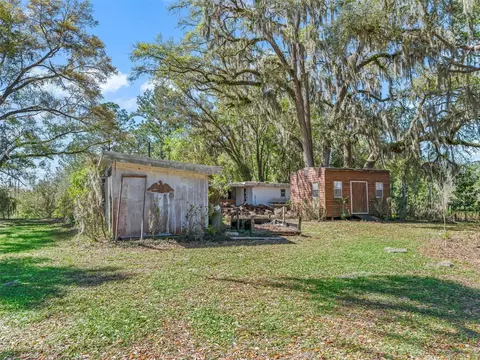 Exterior - 6350 NE 86th Ave, Bronson, FL 32621 photo 20 of 24