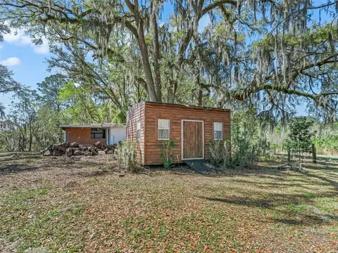 Exterior - 6350 NE 86th Ave, Bronson, FL 32621 photo 18 of 24