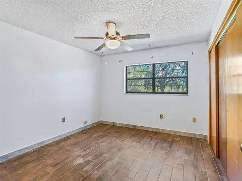 Bedroom - 6350 NE 86th Ave, Bronson, FL 32621 photo 1 of 7