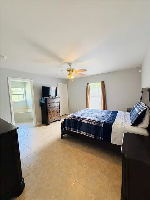 Bedroom - 16 Pecan Drive Loop, Ocala, FL 34472 photo 2 of 4
