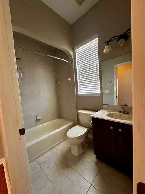 Bath - 6260 SW 90th St, Ocala, FL 34476 photo 3 of 9