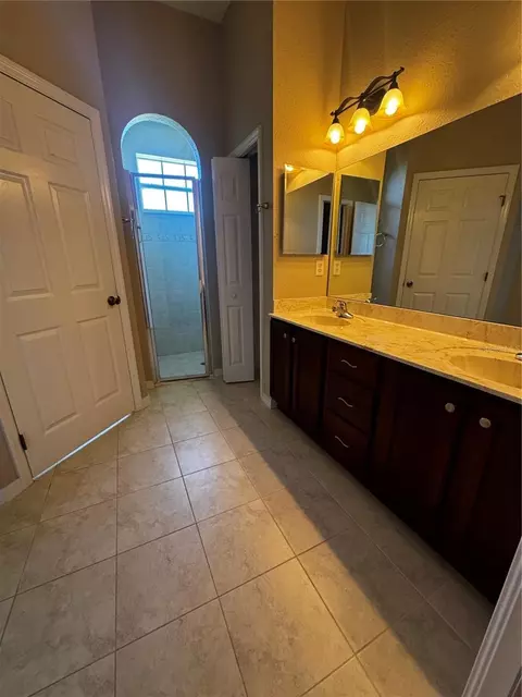 Bath - 6260 SW 90th St, Ocala, FL 34476 photo 1 of 9