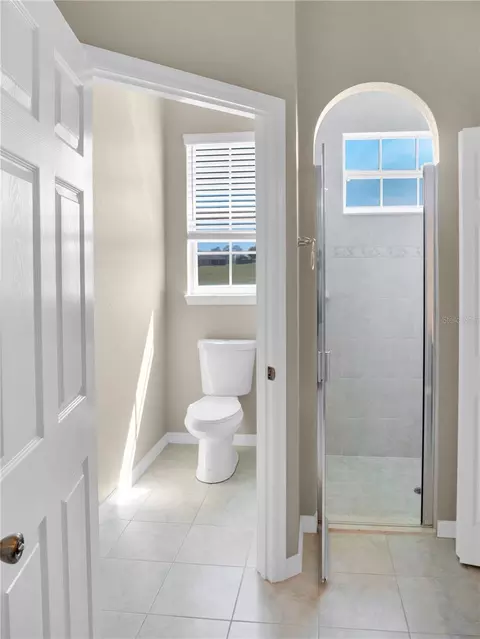Bath - 6260 SW 90th St, Ocala, FL 34476 photo 4 of 9