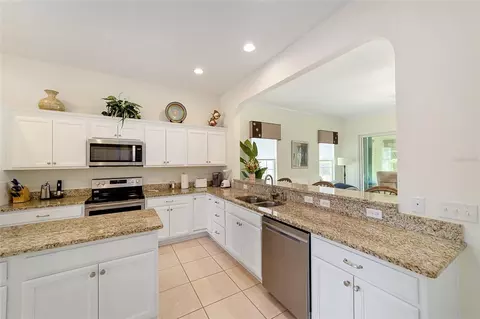 10948 SE 167th Pl, Summerfield, FL 34491