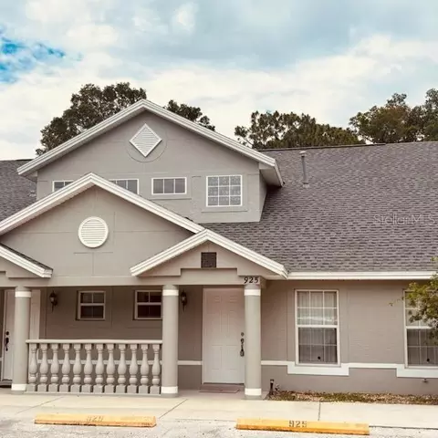 925 N Rembrandt Way #104, Inverness, FL 34453